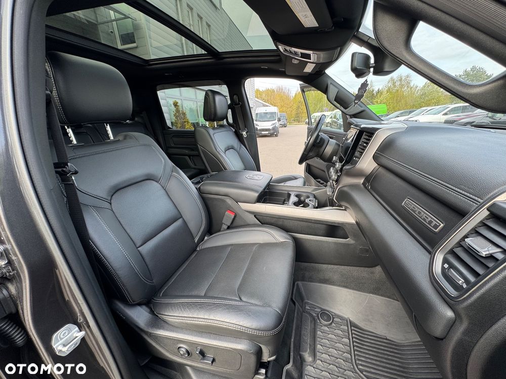 RAM 1500 5.7 Quad Cab Laramie - 21
