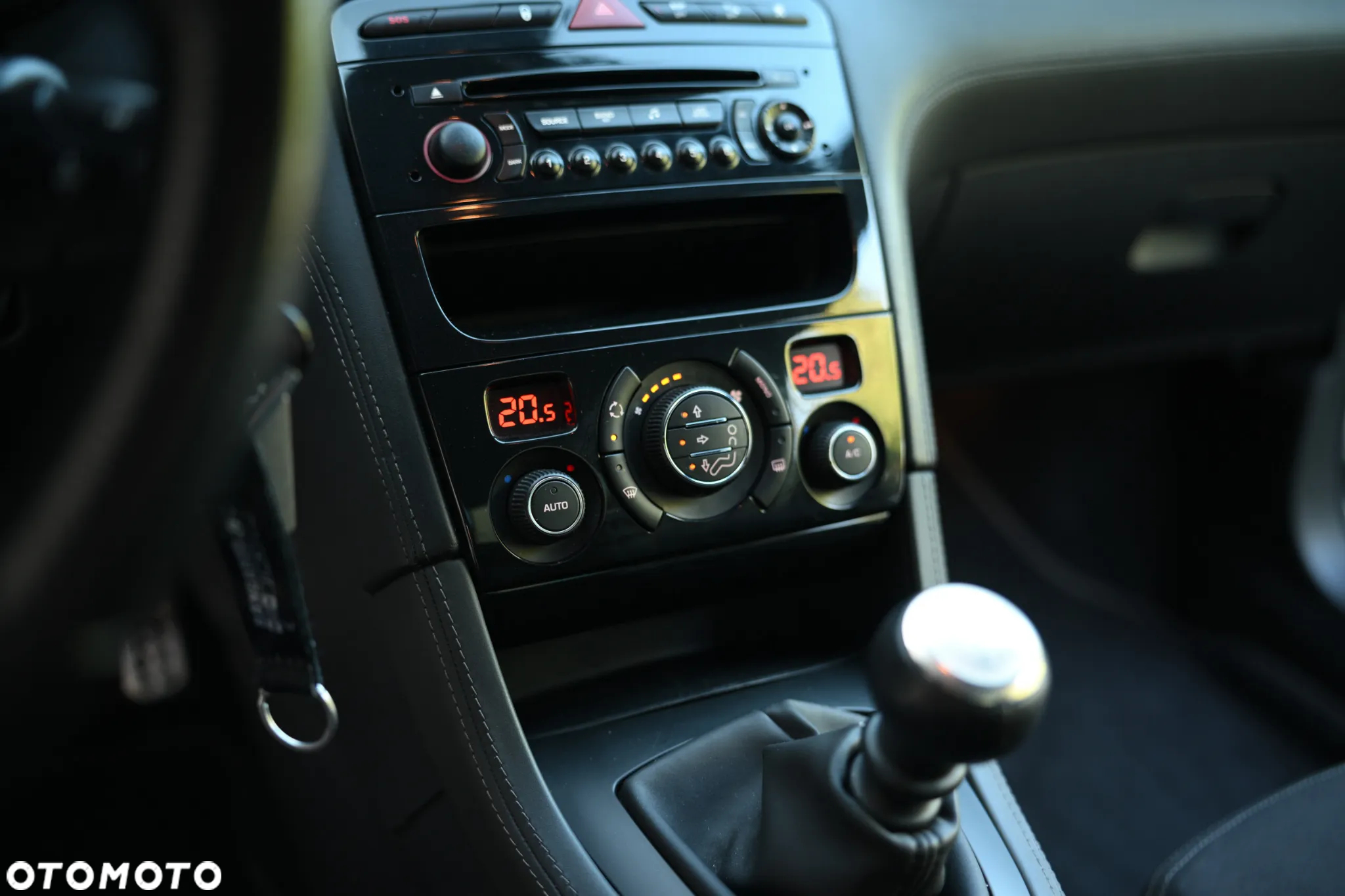 Peugeot RCZ 1.6 THP - 12