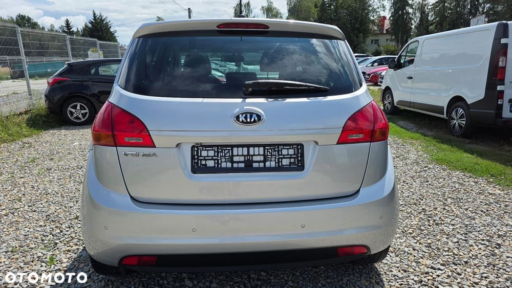 Kia Venga 1.4 CVVT Titanium Collection - 4