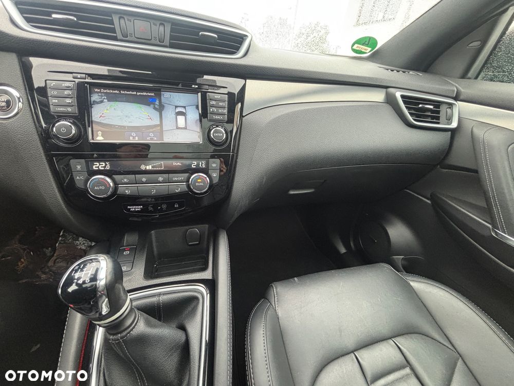 Nissan Qashqai 1.3 DIG-T TEKNA - 21