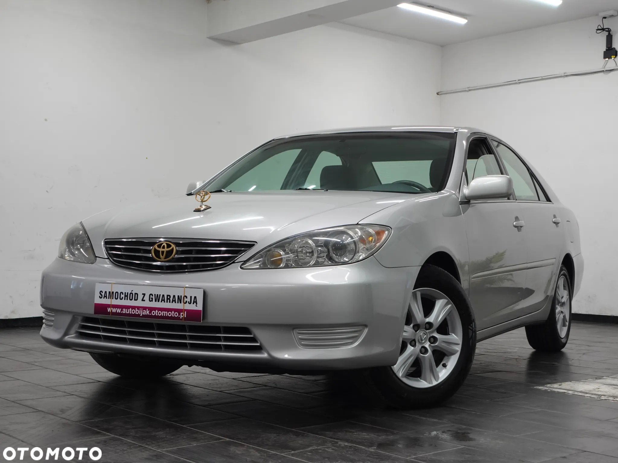 Toyota Camry 2.4 VVT-i - 15
