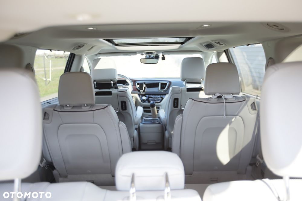 Chrysler Pacifica - 18