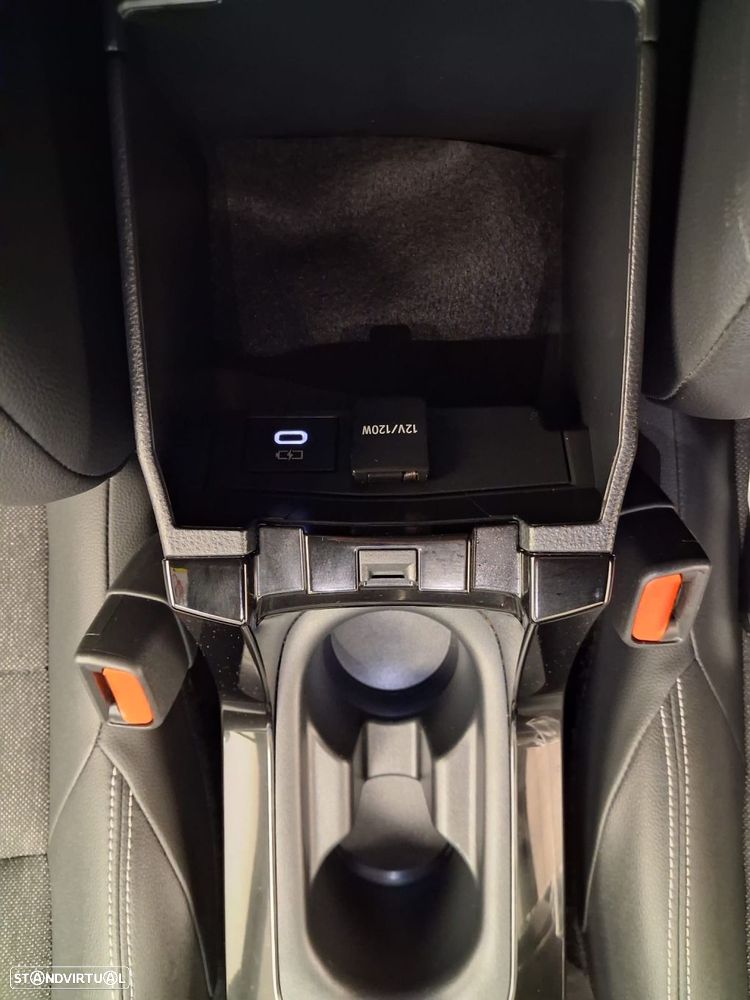 Toyota Corolla Touring Sports 1.8 Hybrid Comfort Plus - 26