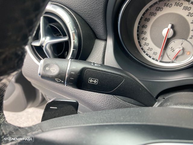 Mercedes-Benz CLA 220 CDI Urban Aut. - 22