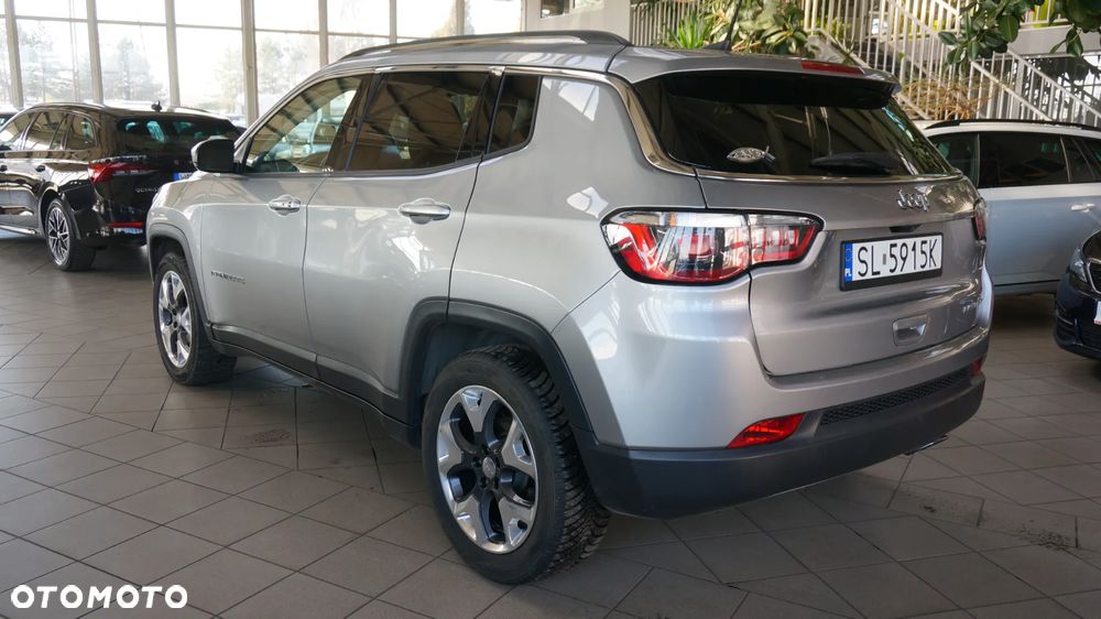 Jeep Compass - 12