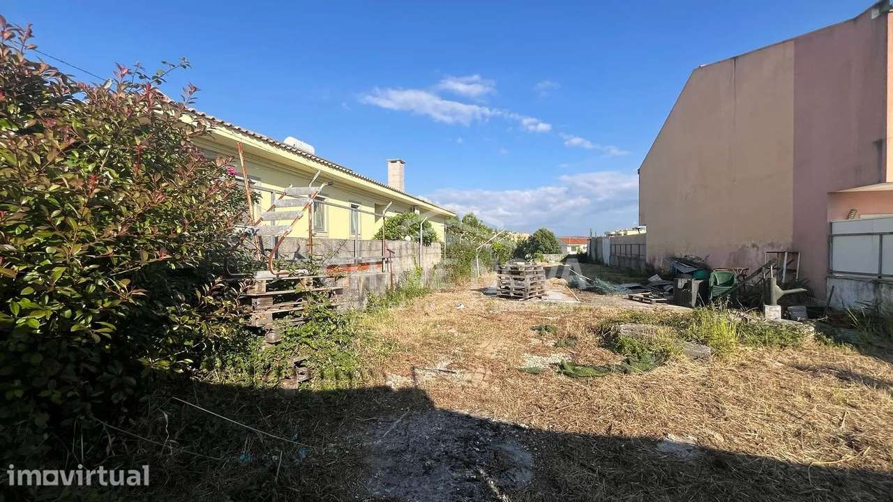 Lote de terreno com 504m² em Lourosa – Santa Maria da Feira - Grande imagem: 2/9