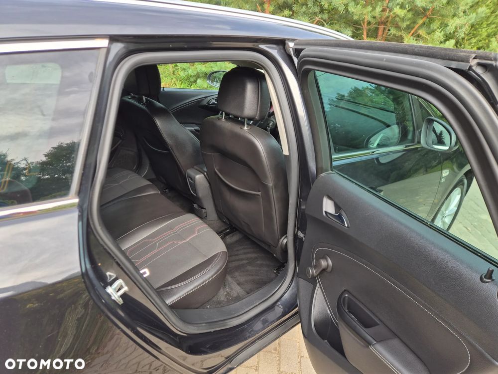 Opel Astra 1.4 T Cosmo - 23