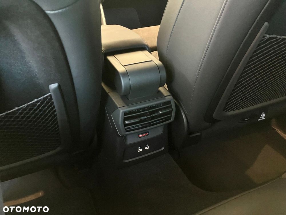 Audi RS3 Limousine - 21