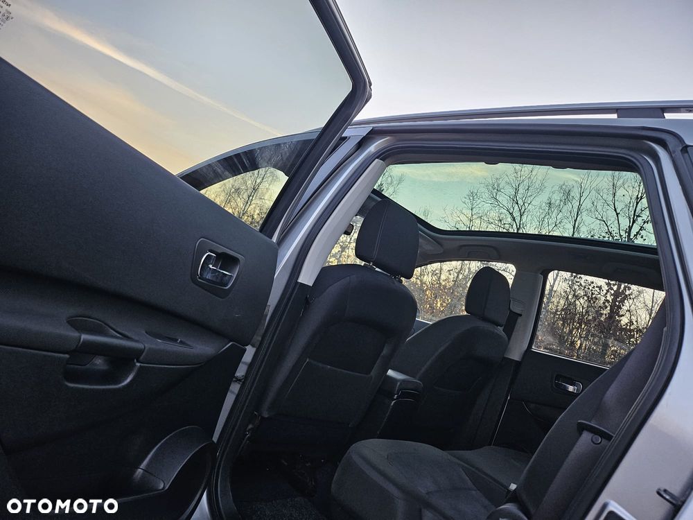 Nissan Qashqai+2 2.0 acenta - 11