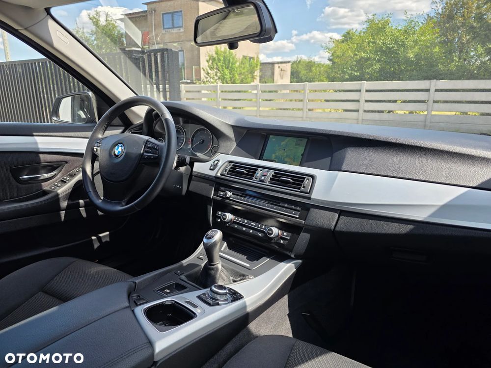 BMW Seria 5 520d - 10