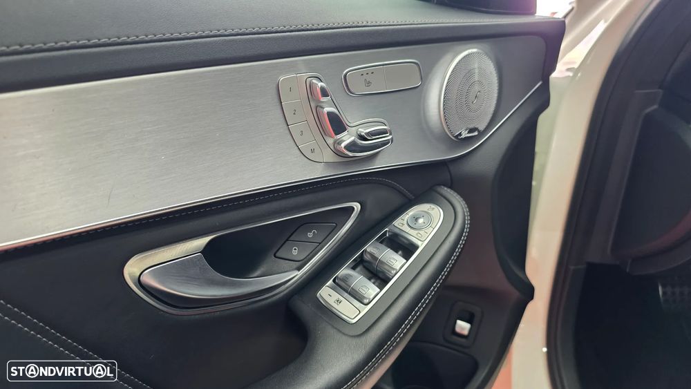 Mercedes-Benz C 63 AMG Standard - 12