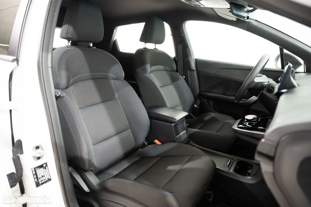 MG MG4 51 kWh Standard - 17