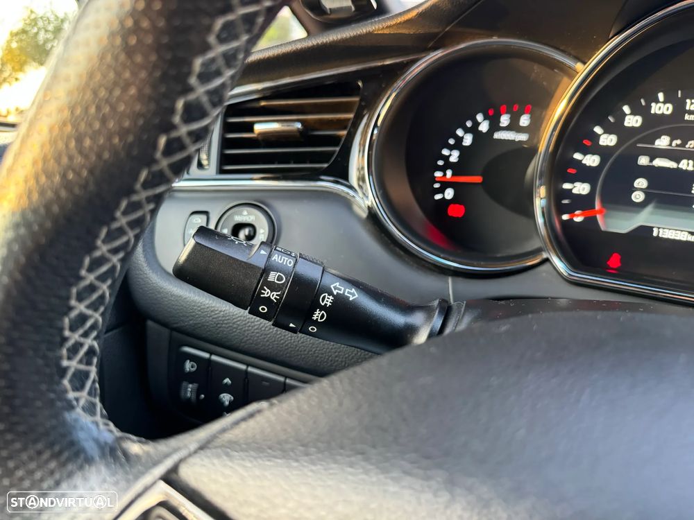 Kia Ceed SW 1.6 CRDi GT Line - 30