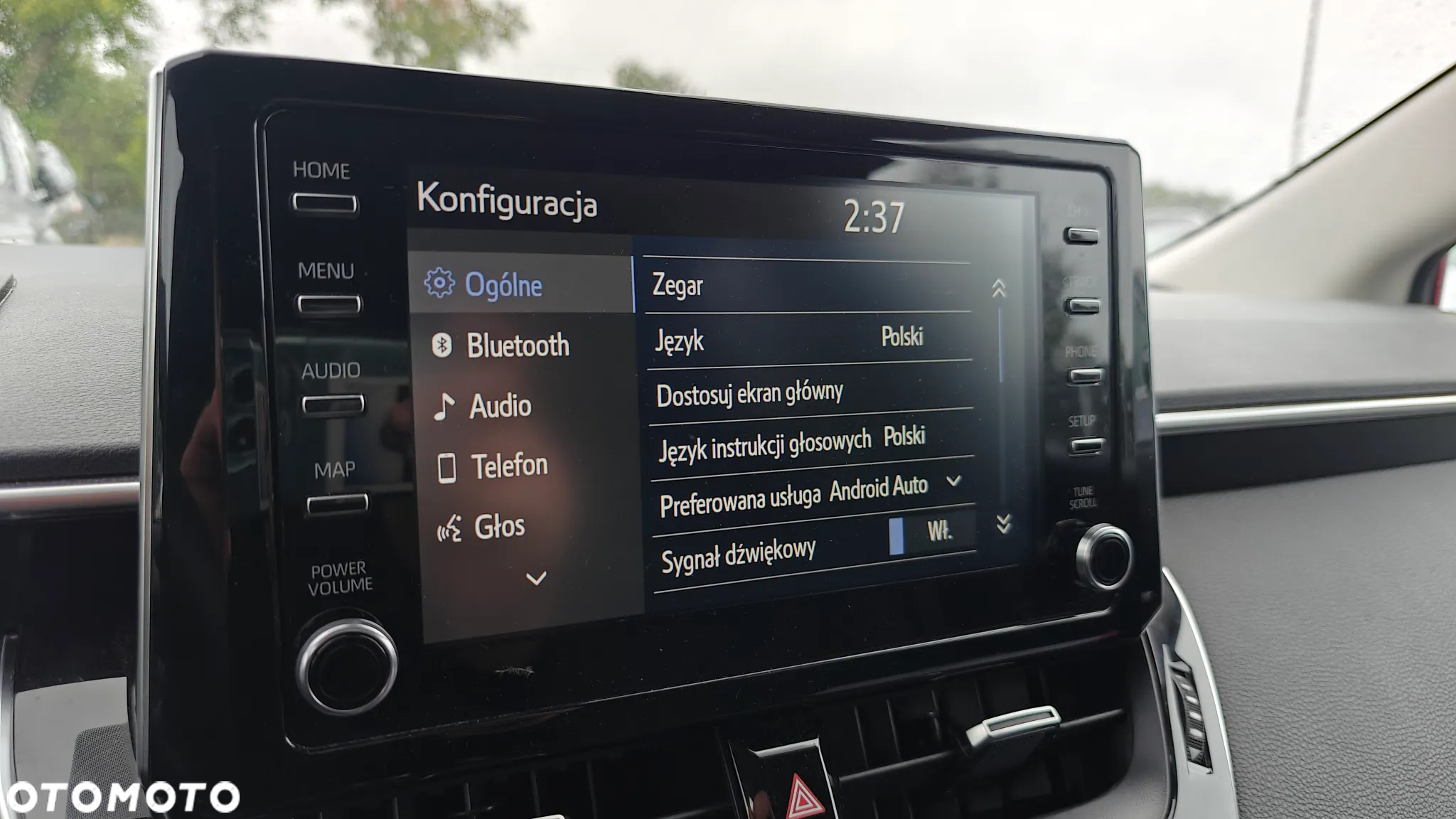 Toyota Corolla 1.8 Hybrid Comfort - 26