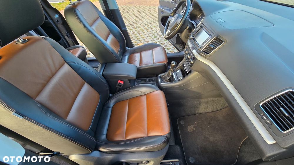 Volkswagen Sharan 2.0 TDI 4Motion BlueMotion Technology Highline - 19