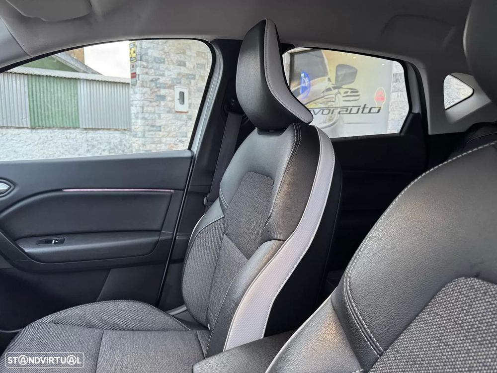 Renault Captur 1.0 TCe Techno Bi-Fuel - 22