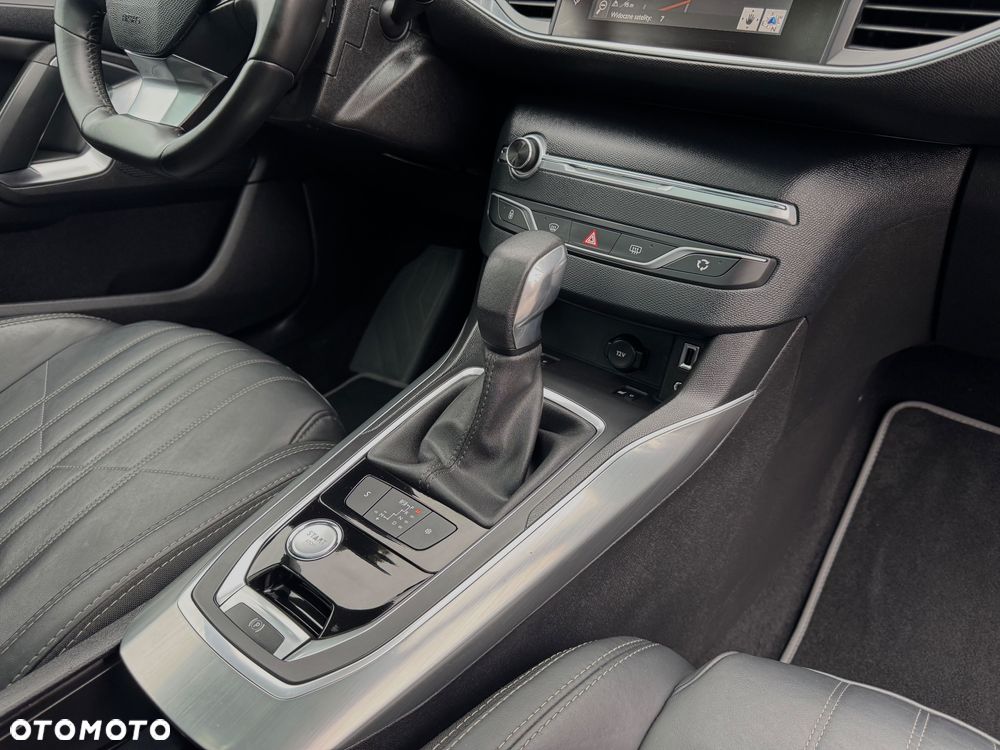 Peugeot 308 BlueHDi 150 EAT6 Stop & Start GT-Line Edition - 31