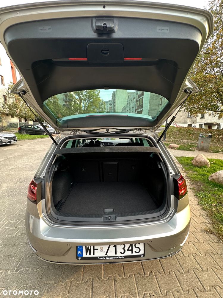 Volkswagen Golf - 21