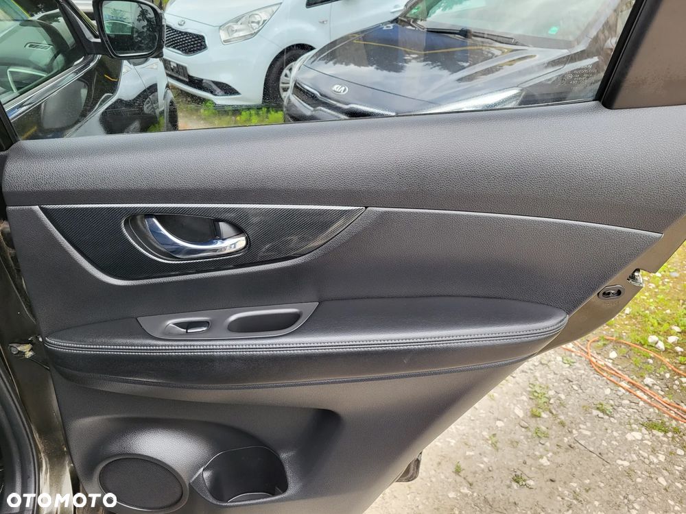 Nissan X-Trail 1.6 DIG-T N-Connecta - 26