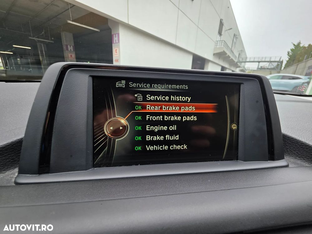 BMW Seria 1 120d Aut. Sport Line - 24