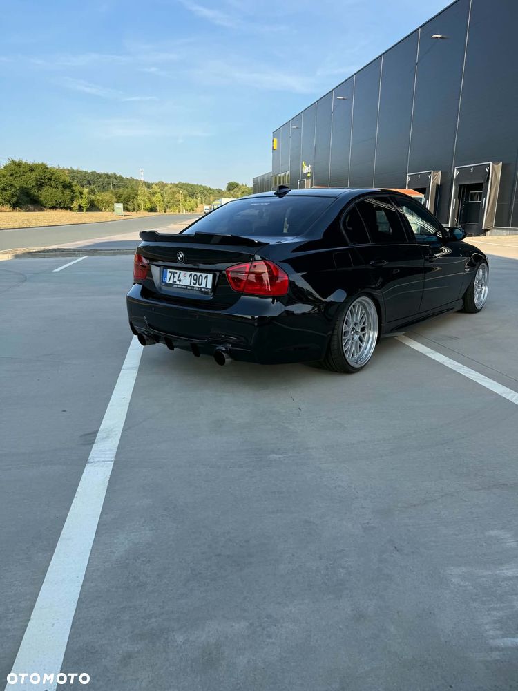 BMW Seria 3 330d - 3