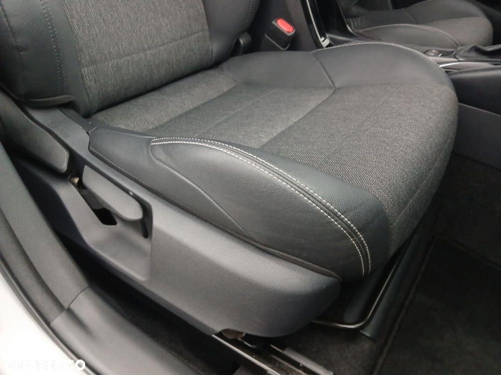 Toyota Corolla 1.8 Hybrid Comfort - 38