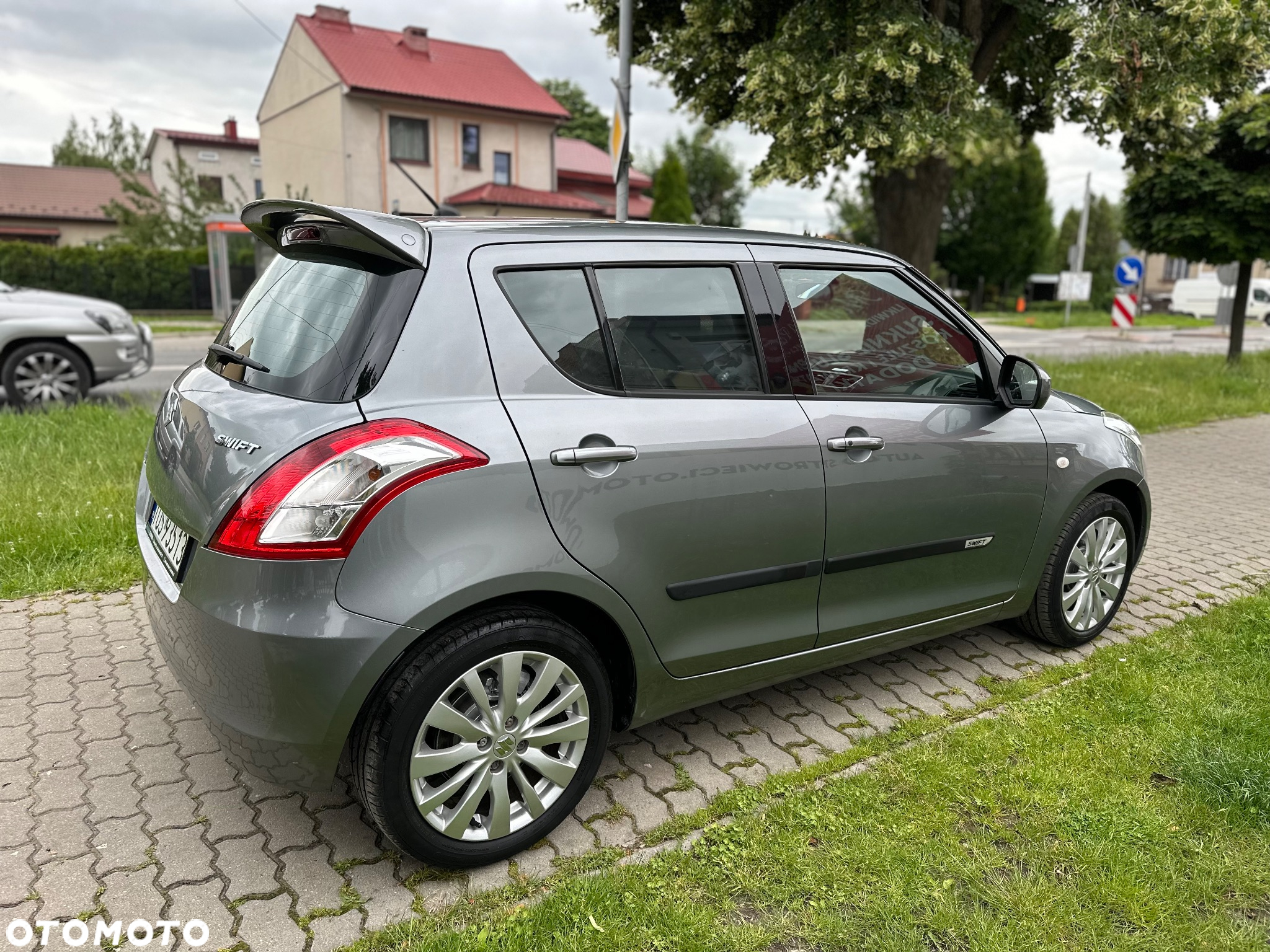 Suzuki Swift 1.2 Premium - 3