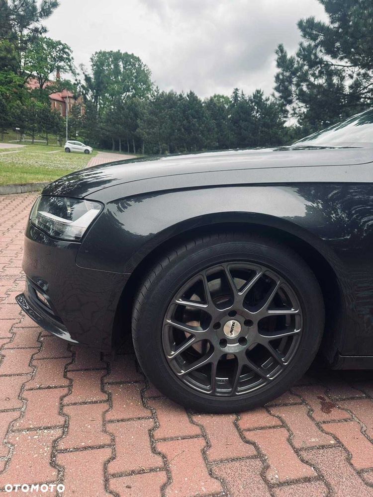 Audi A4 Avant - 4