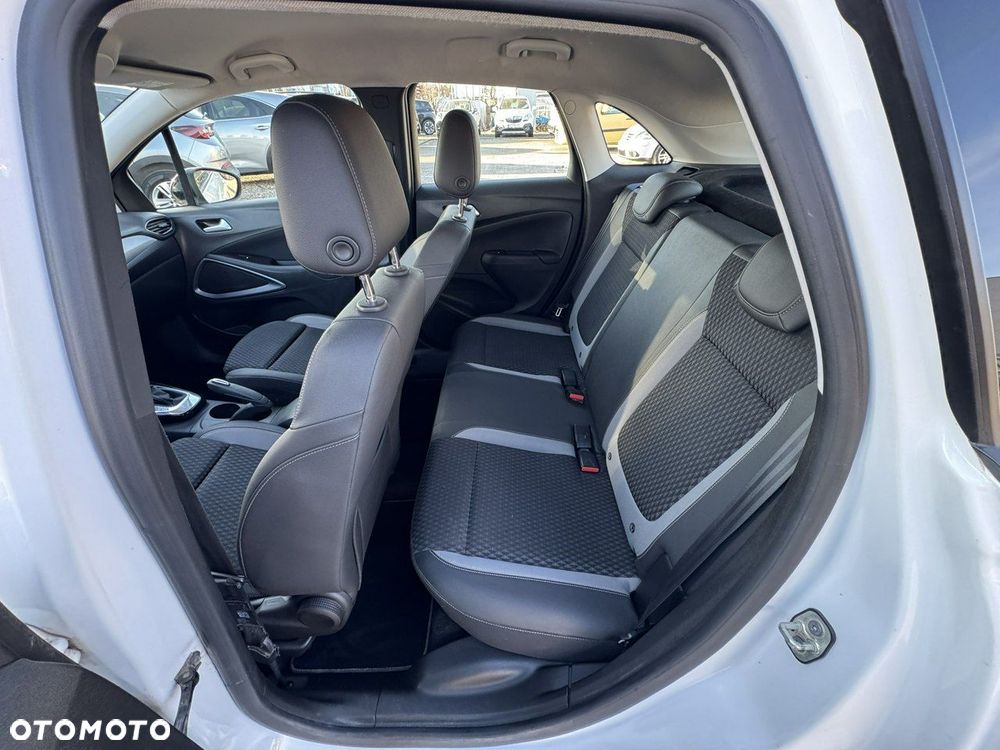 Opel Crossland X - 22