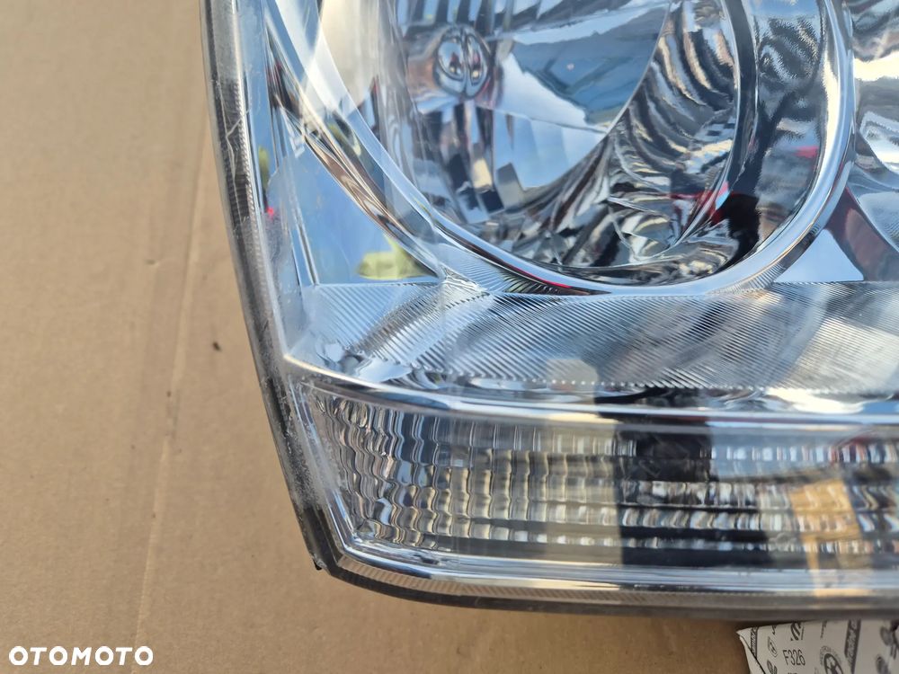 KIA Sorento I komplet lamp.Reflektory.2002-2007 - 4