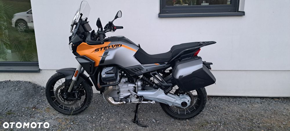 Moto Guzzi Stelvio - 22