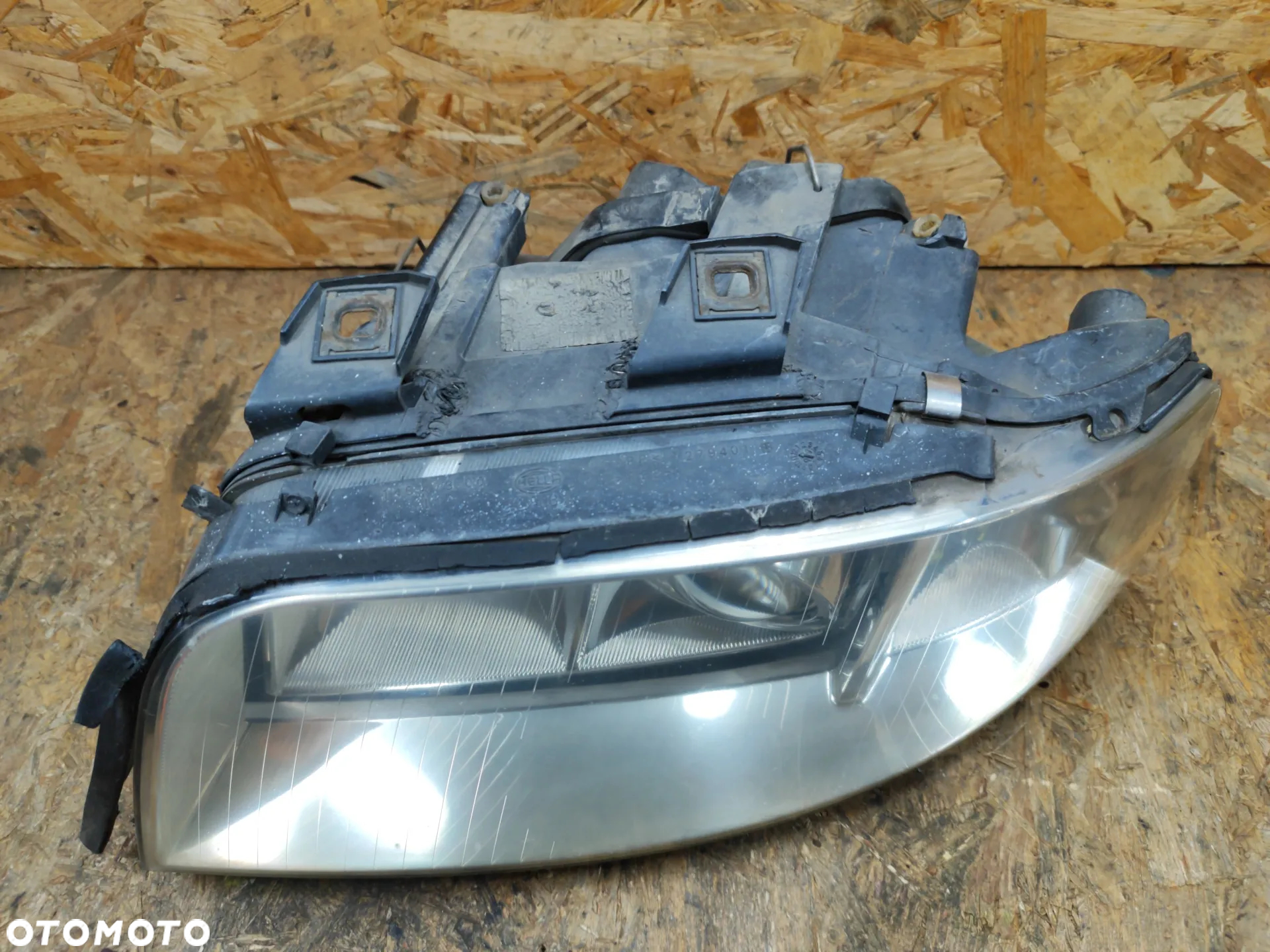 lampa przód prawa / lewa XENON HELLA europa kompletna do Audi A6 C5 97-04r - 8
