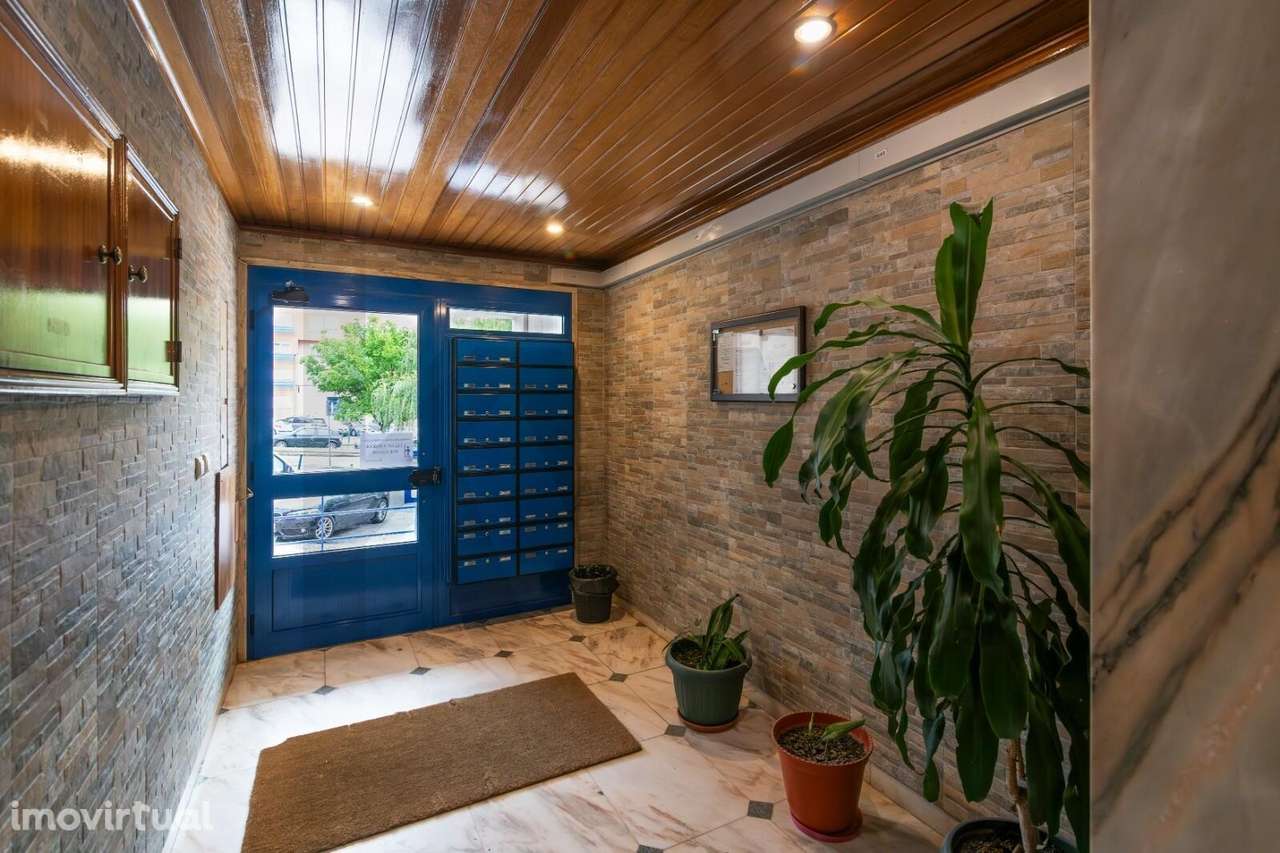 Atelier T1+1 à venda em Monte Abraão - Grande imagem: 4/17