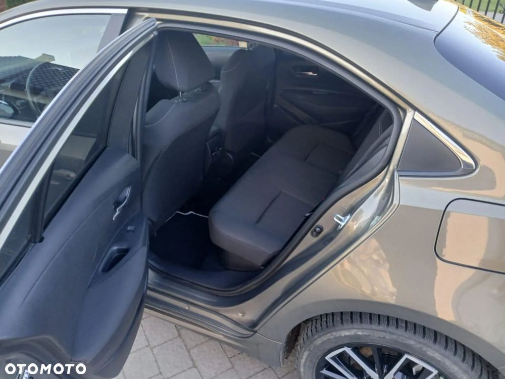 Toyota Corolla 1.8 Hybrid Executive - 11