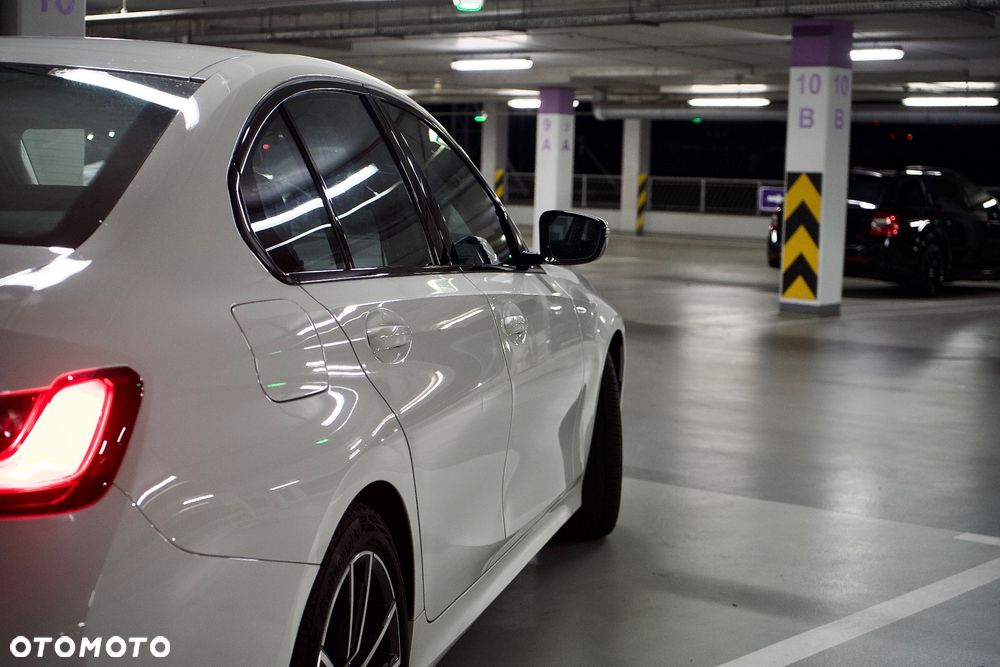 BMW Seria 3 318i Sport Line sport - 11