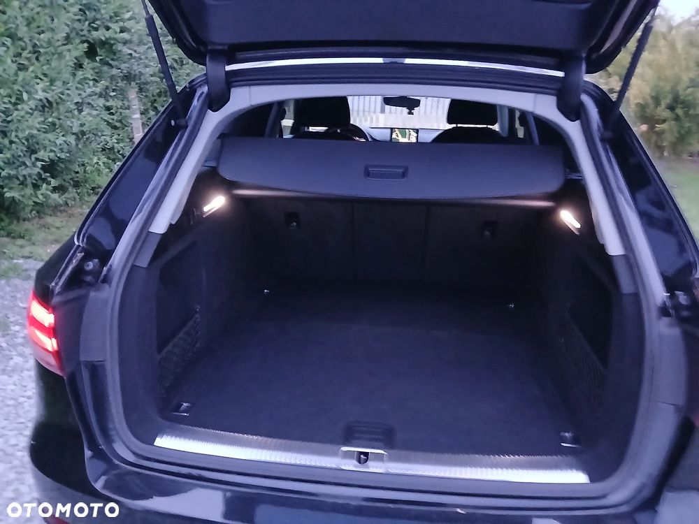 Audi A4 Avant 2.0 TDI design - 17