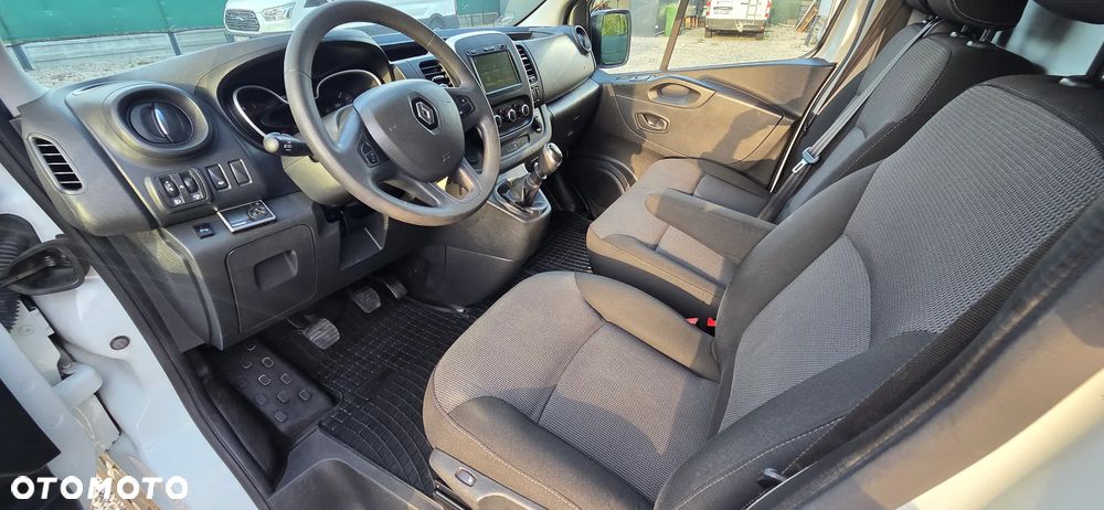 Renault Trafic - 17