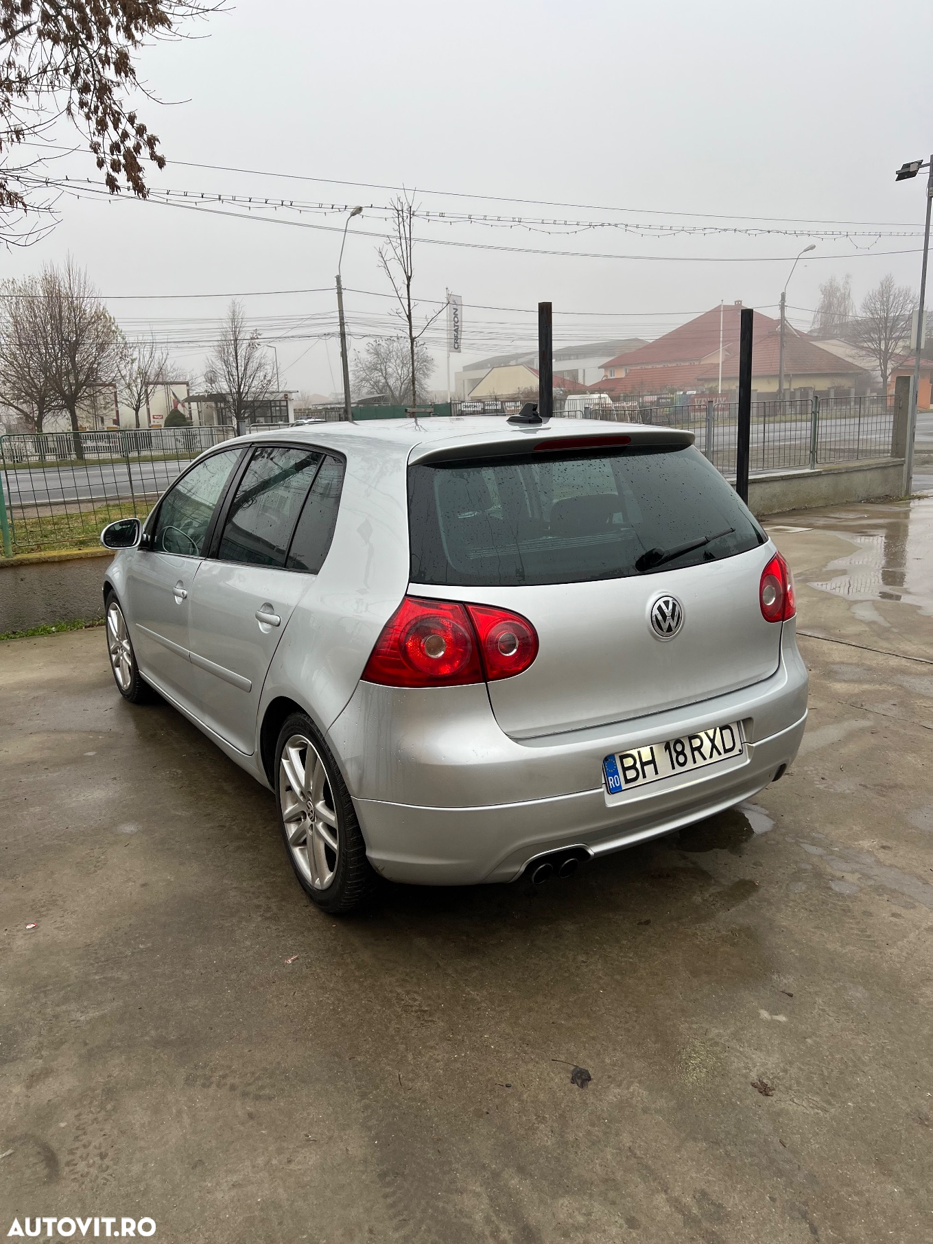 Volkswagen Golf 2.0 DPF GTD - 31