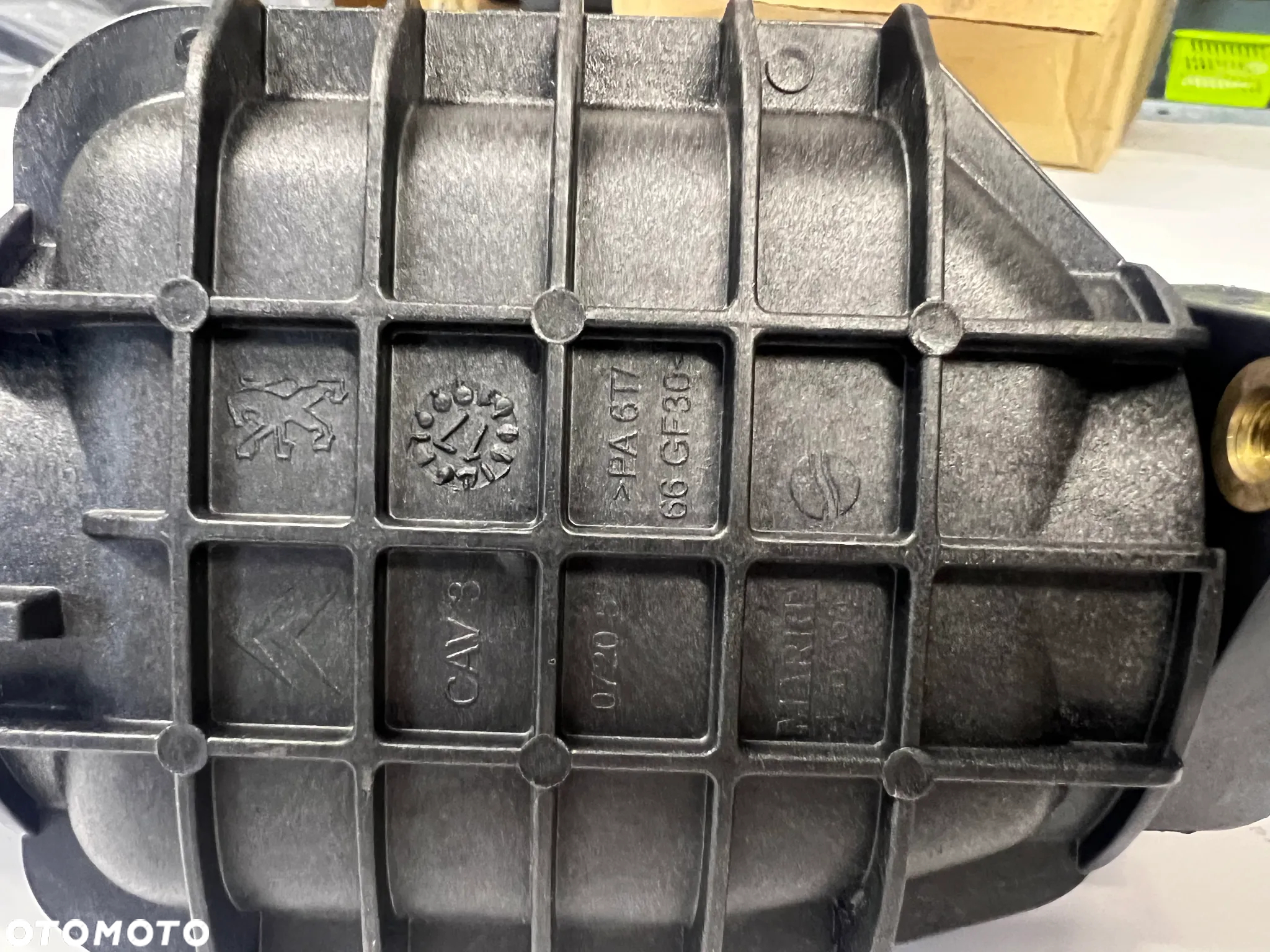 Rezonator rura powietrza tłumik szumów Citroen Peugeot 1,4 HDi 1,6HDi 9687261180 - 2