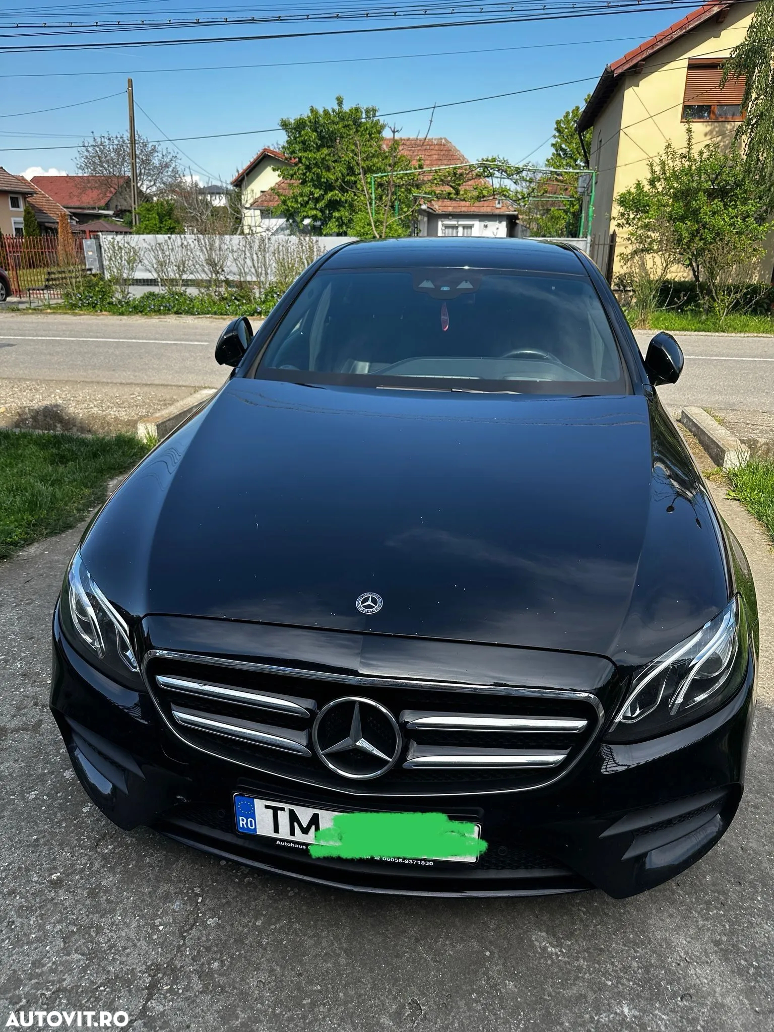 Mercedes-Benz E 220 d 4Matic 9G-TRONIC - 3