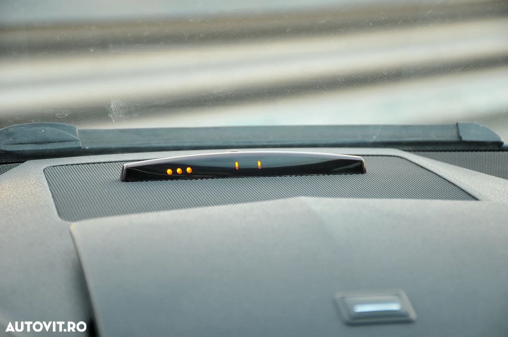Mercedes-Benz C 220 CDI DPF (BlueEFFICIENCY) Avantgarde - 15