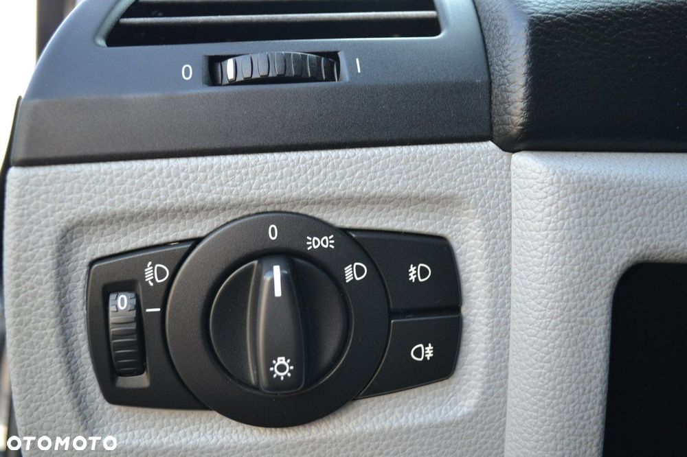 BMW Seria 1 116i - 17