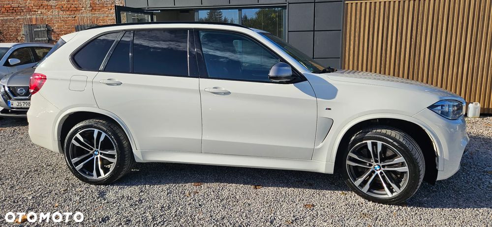 BMW X5 M M50d Sport-Aut - 35