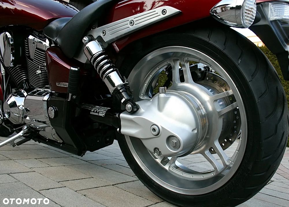 Honda VTX - 12