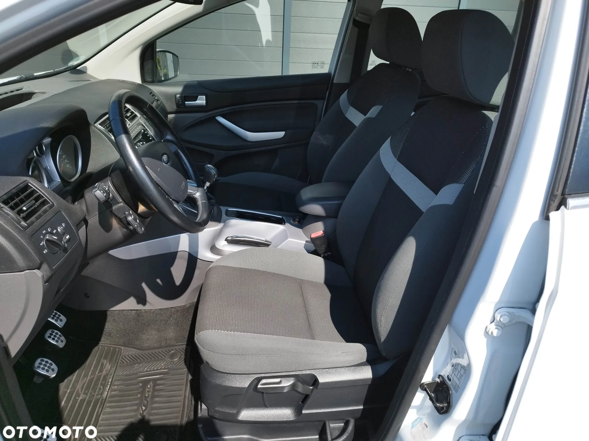 Ford Kuga 2.0 TDCi FWD Trend - 17