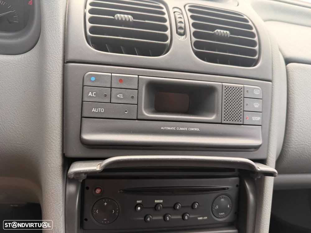 Renault Laguna 1.6 RXT - 27