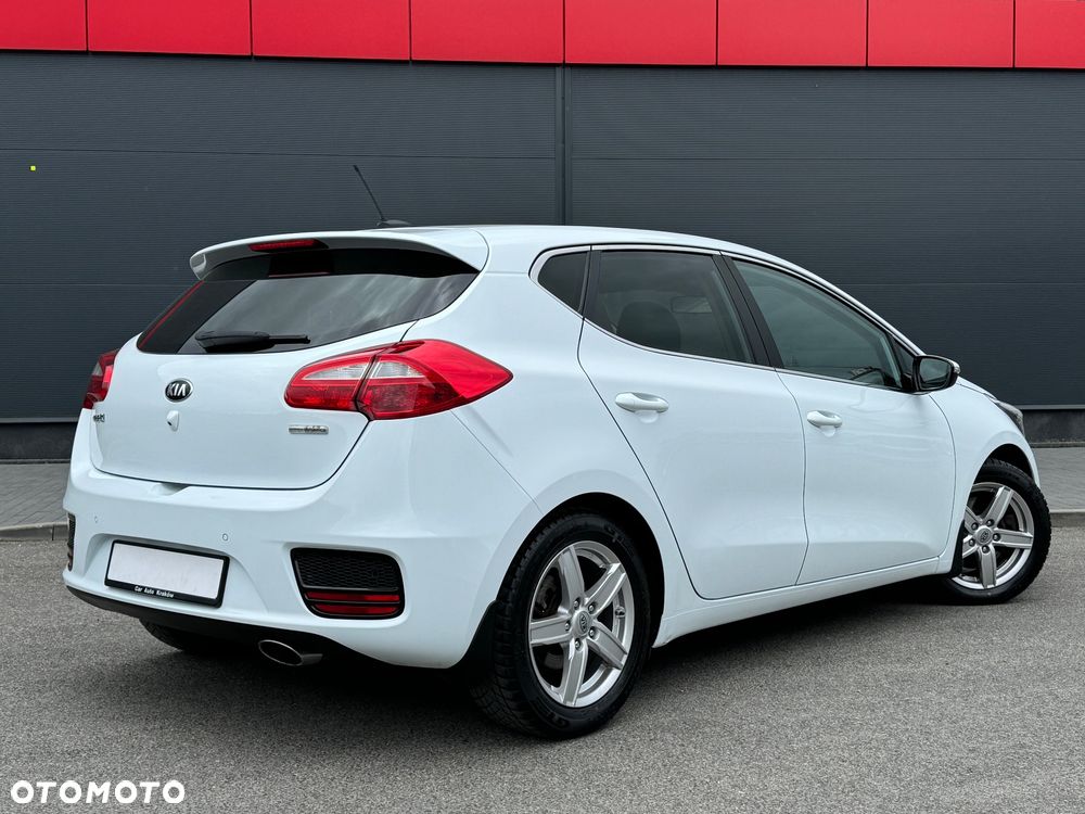 Kia Ceed 1.4 L Business Line - 4
