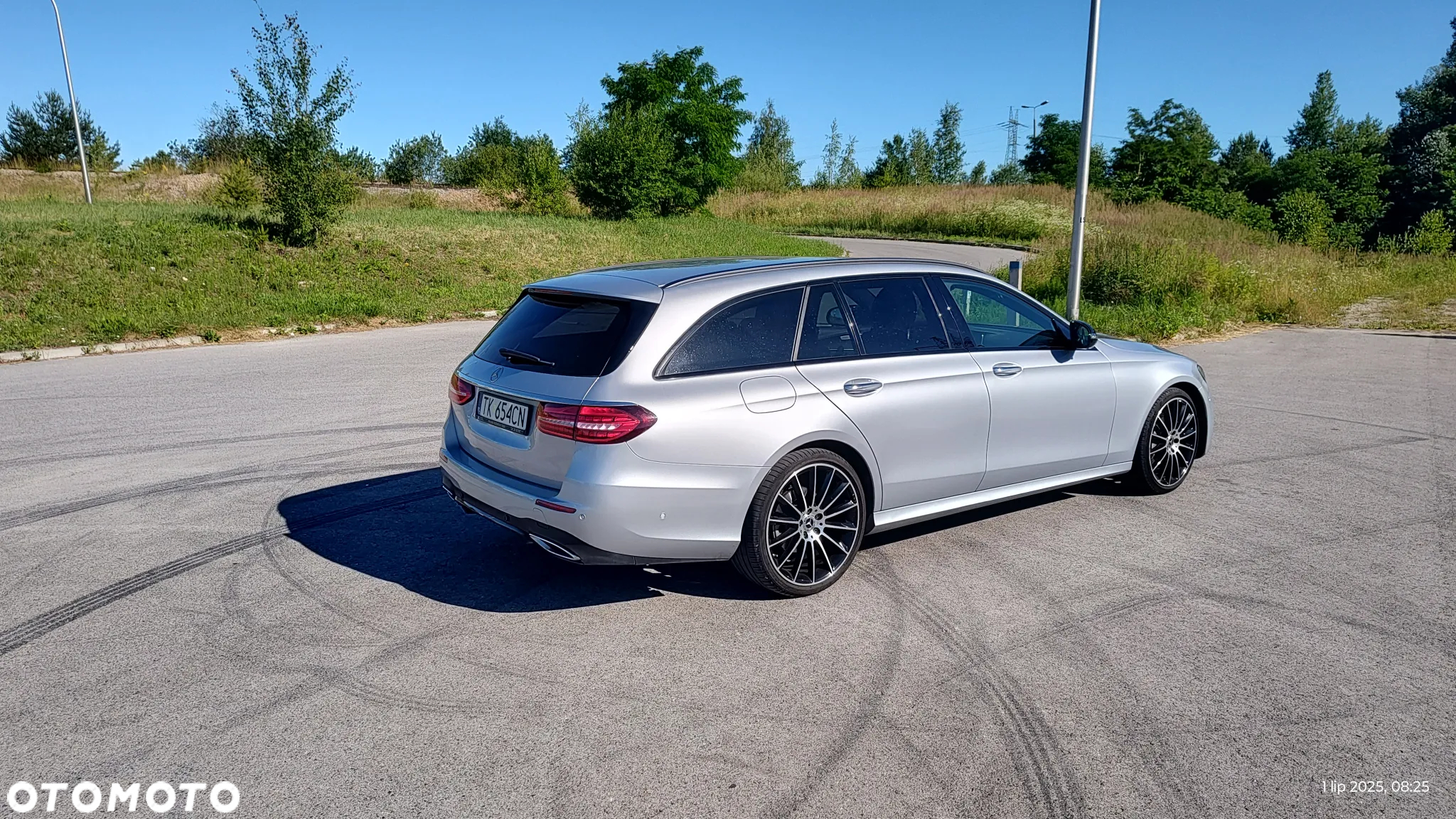 Mercedes-Benz Klasa E 220 d T 9G-TRONIC AMG Line - 4