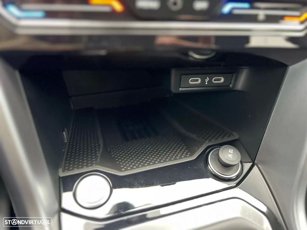 VW T-Roc 1.0 TSI Urban - 17