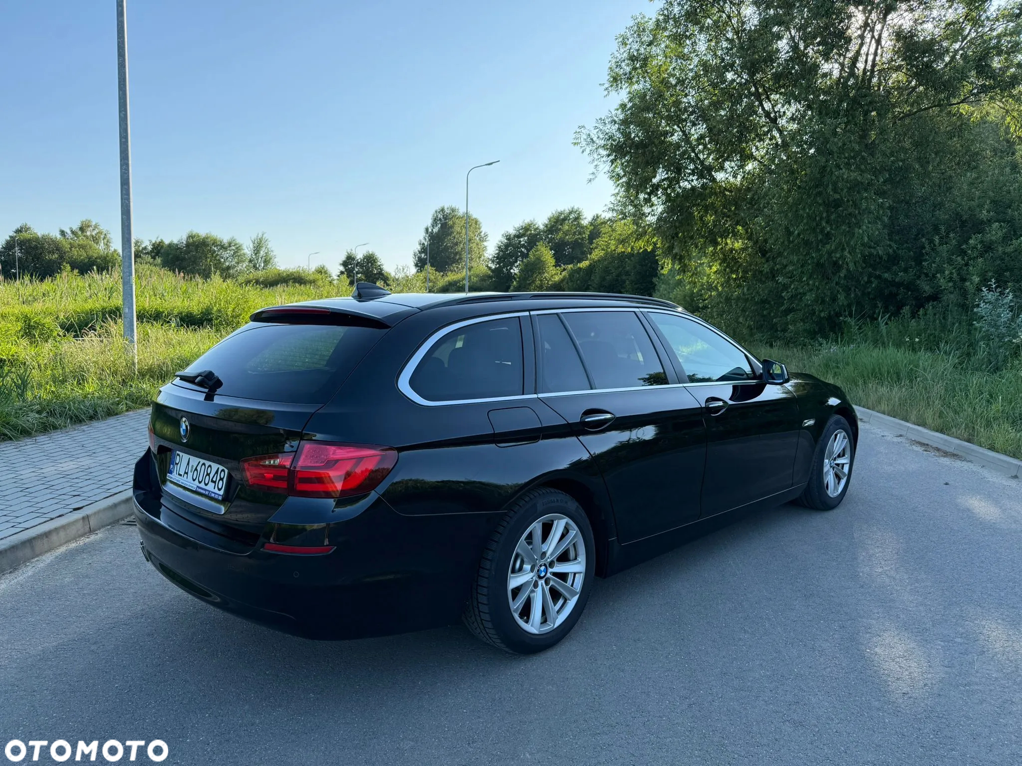 BMW Seria 5 520d Touring Luxury Line - 8